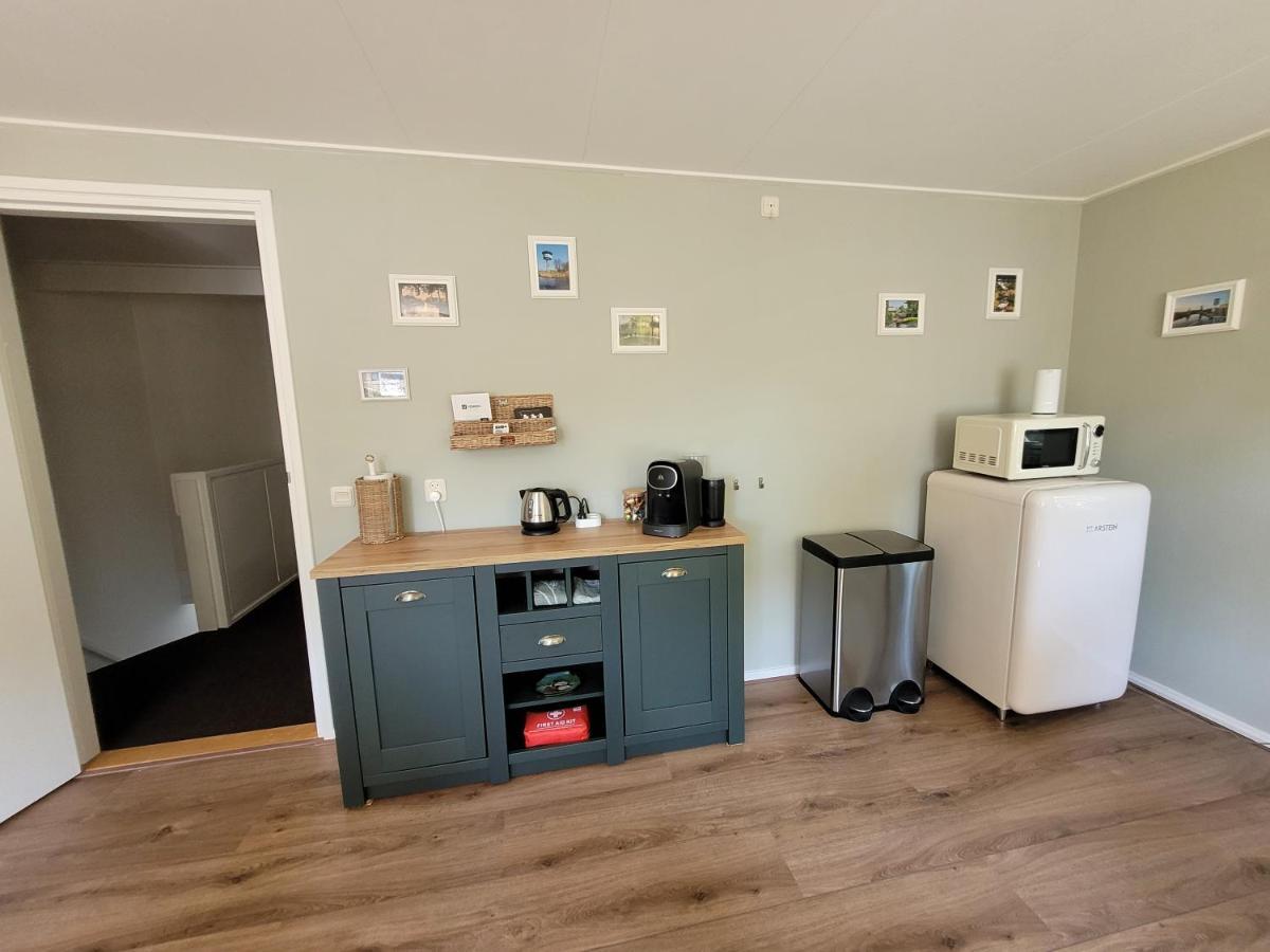 B&B Villa Giethoorn - Canalview, Privacy & Parking 외부 사진